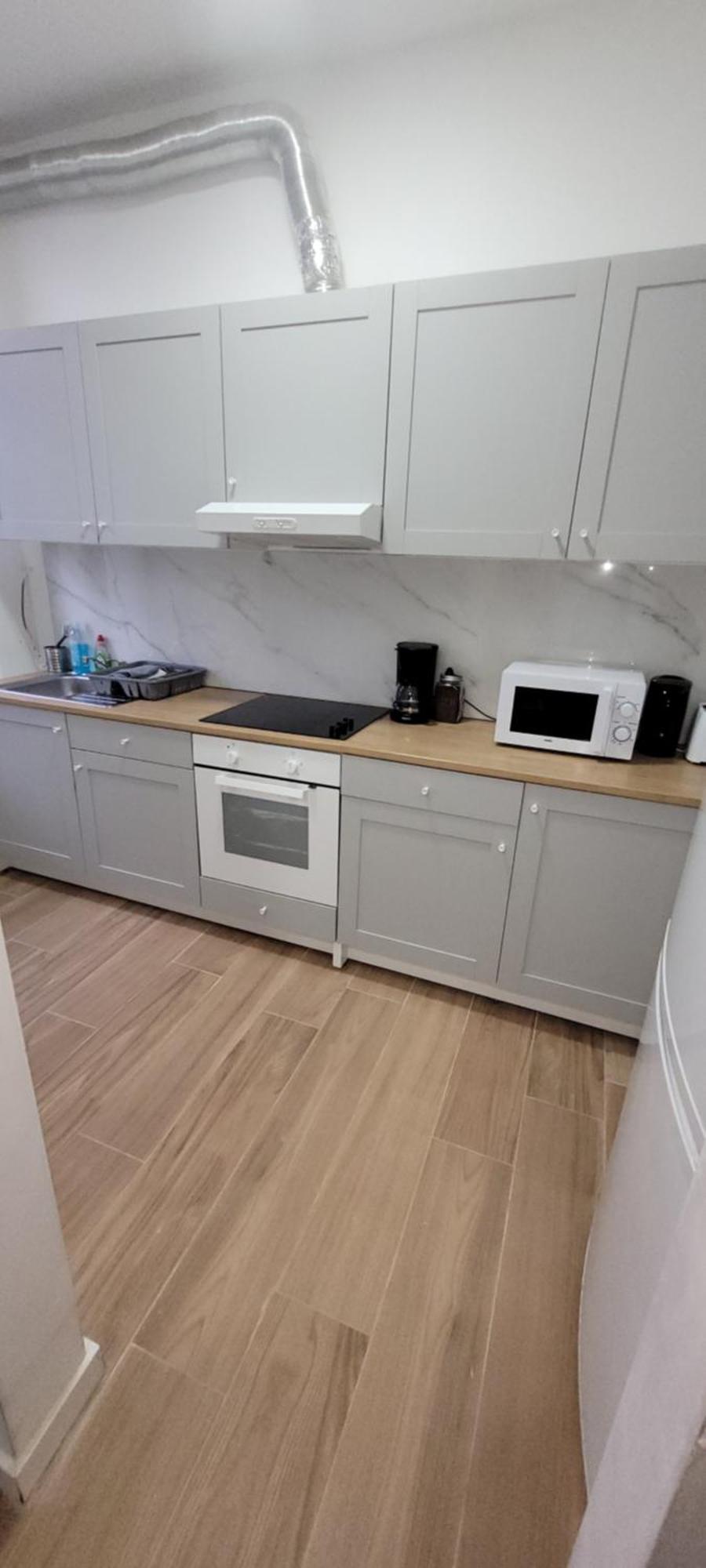 Au Pied Du Theatre Apartment Вервиерс Екстериор снимка